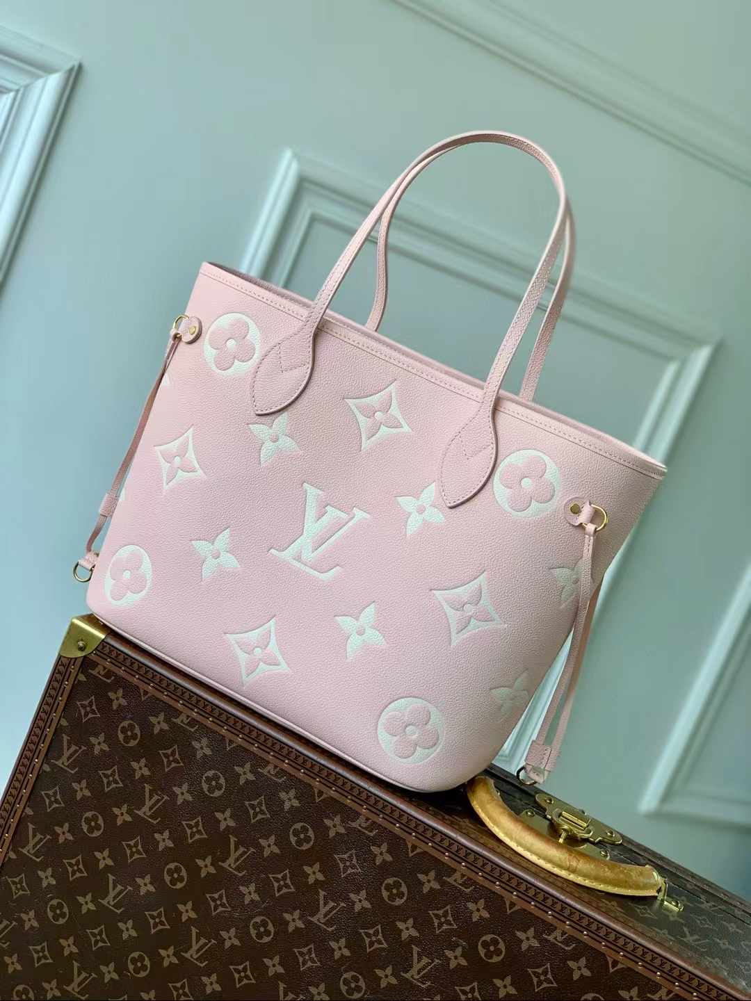 LV M14210 粉色托特包 高仿女包 附小包甜美實用款｜歐美奢侈品精品推薦