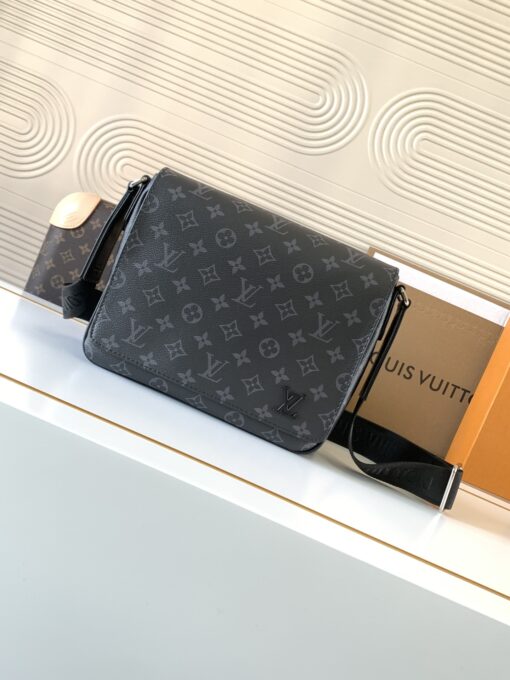 LV郵差包 黑色Monogram高仿斜背包 男士原單復刻款