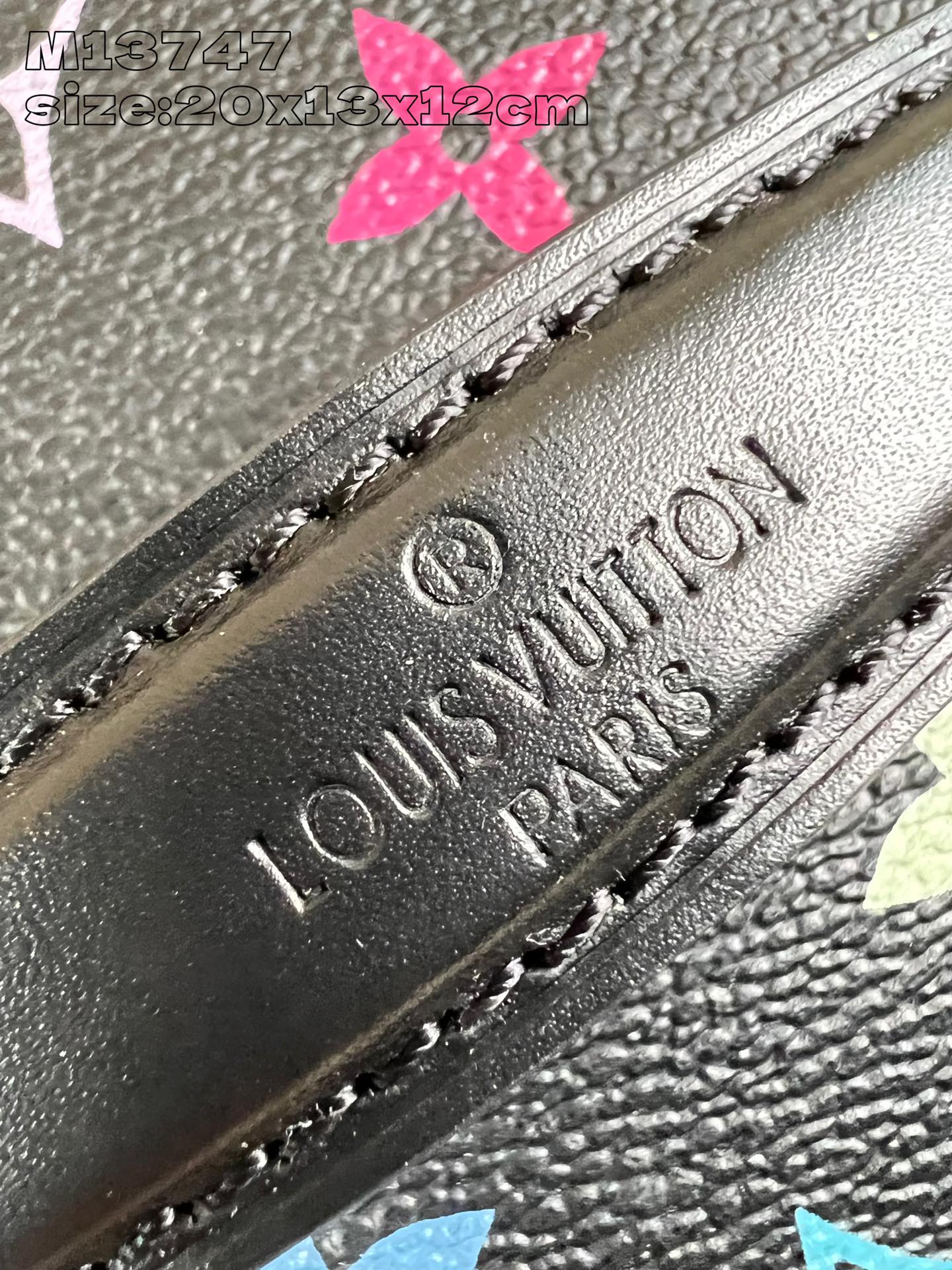 LV黑底彩色Monogram化妝包 高仿原單手提收納包 M13747｜歐美奢侈品精品推薦