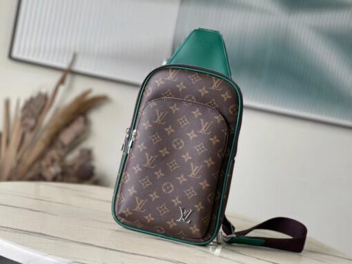 LV斜背胸包 經典Monogram綠邊款 高仿原單男士側背包