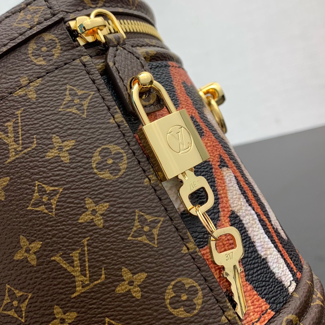 LV M13846圓桶包 手提斜背兩用 高仿原單豹紋設計｜歐美奢侈品精品推薦