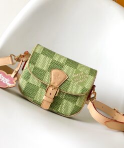 LV一比一綠色格紋小方包可愛設計感肩背款日常輕便首選