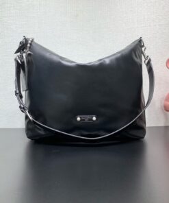 LV一比一黑色亮面郵差包實用斜背款男士推薦2025新作