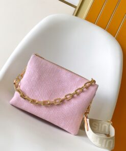 LV一比一粉紅斜背包金鍊配帆布肩帶設計甜美風格推薦