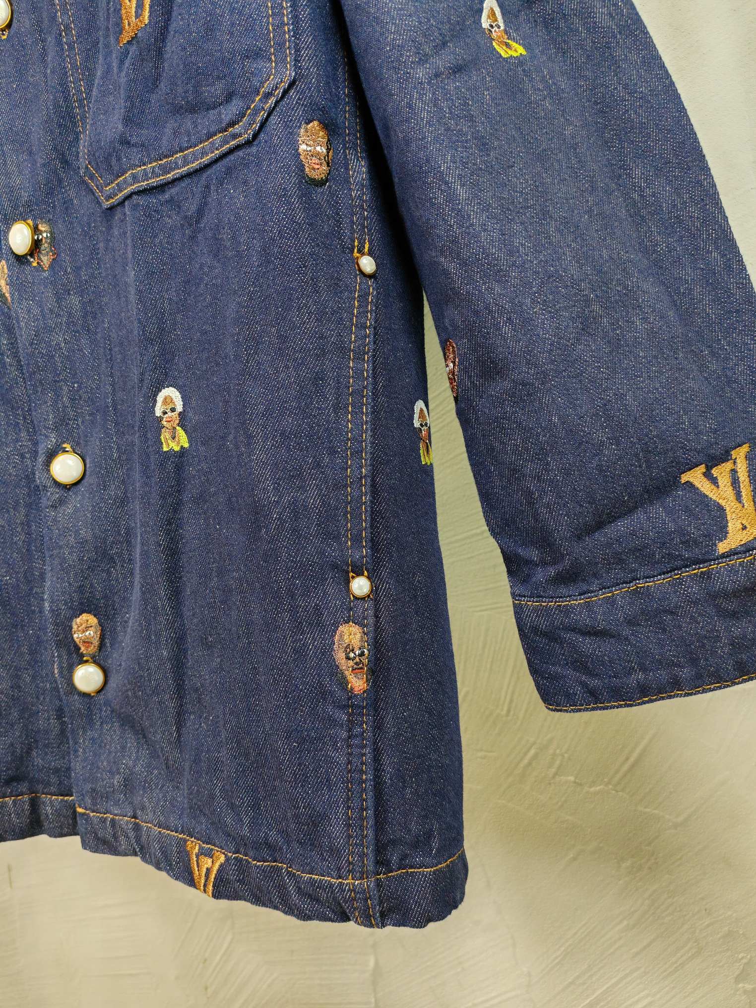 LV高仿刺繡Logo牛仔外套 男士休閒寬版夾克上衣｜歐美奢侈品精品推薦