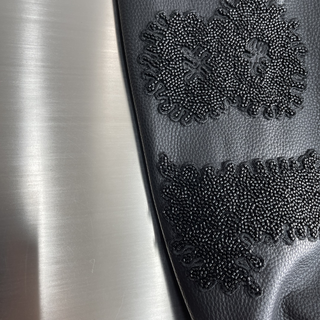 LV高仿滿鑽拼皮棒球外套 男士毛呢刺繡拼接夾克 黑灰色｜歐美奢侈品精品推薦