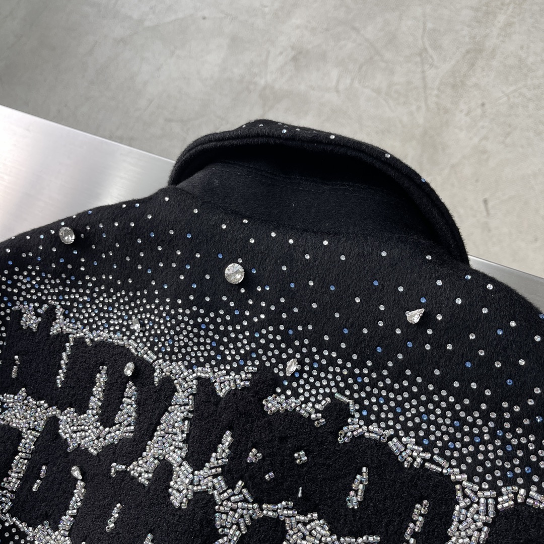 LV高仿滿鑽拼皮棒球外套 男士毛呢刺繡拼接夾克 黑灰色｜歐美奢侈品精品推薦