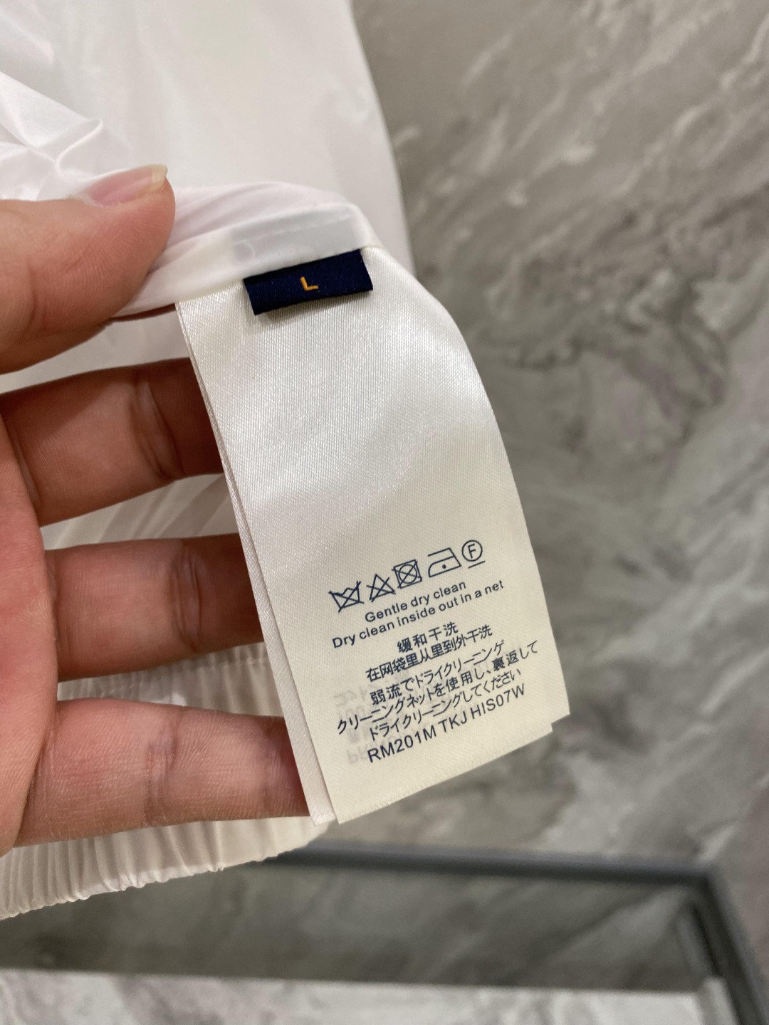 LV高仿白色防風外套 輕薄連帽立領運動夾克 男士休閒風衣｜歐美奢侈品精品推薦