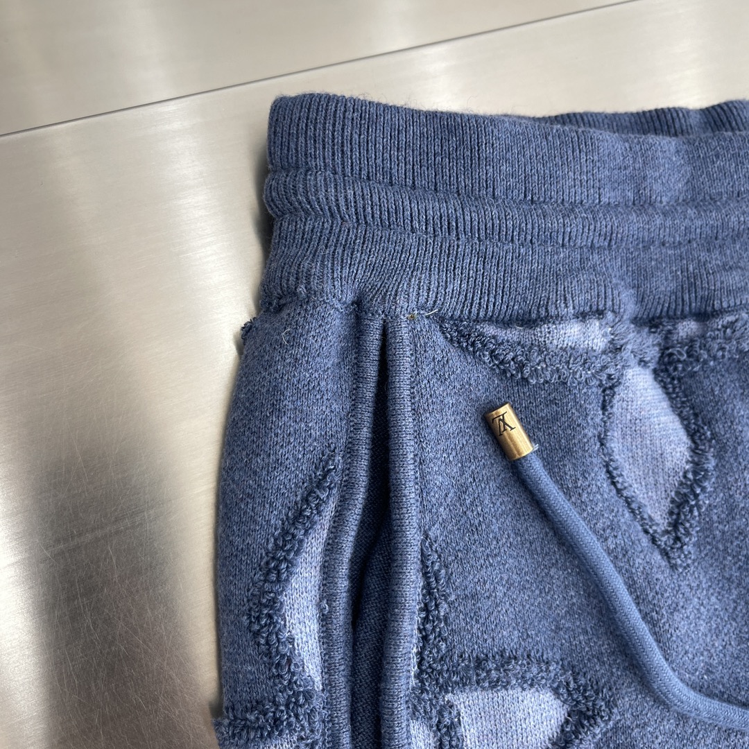 LV高仿花卉短褲設計感出眾 百搭休閒短褲必備款｜歐美奢侈品精品推薦