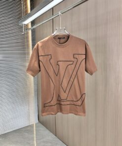 LV原單咖啡色大V短T 高級棉質設計師風格男裝