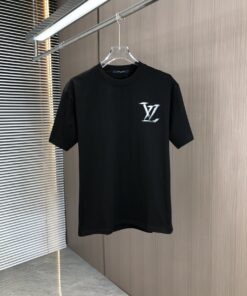 LV高仿黑色白邊Logo短T 素面剪裁低調穿搭款