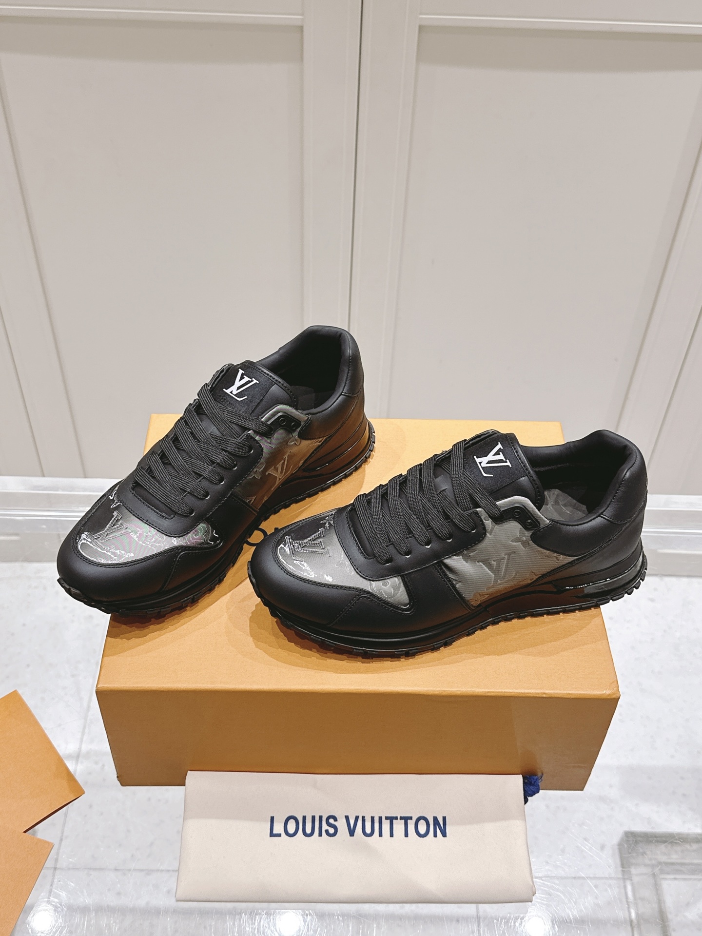 LV對版Run Away 黑銀老花復刻鞋 低調高質感之選｜歐美奢侈品精品推薦