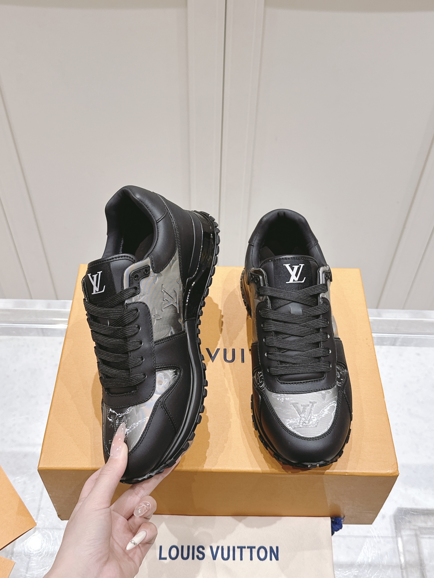 LV對版Run Away 黑銀老花復刻鞋 低調高質感之選｜歐美奢侈品精品推薦