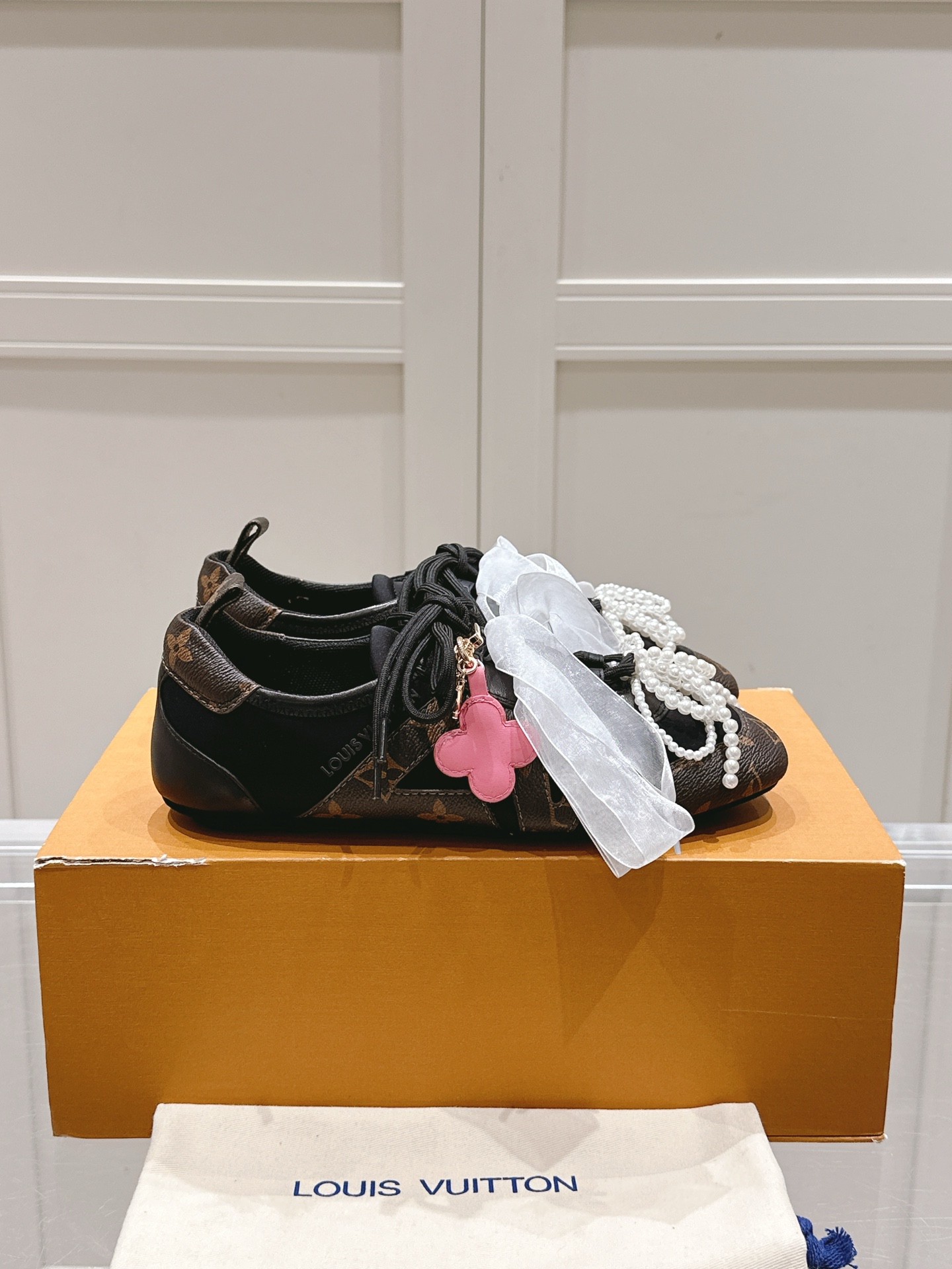 LV老花皮革芭蕾運動鞋 頂級復刻Sneakerina 女款亮眼單品