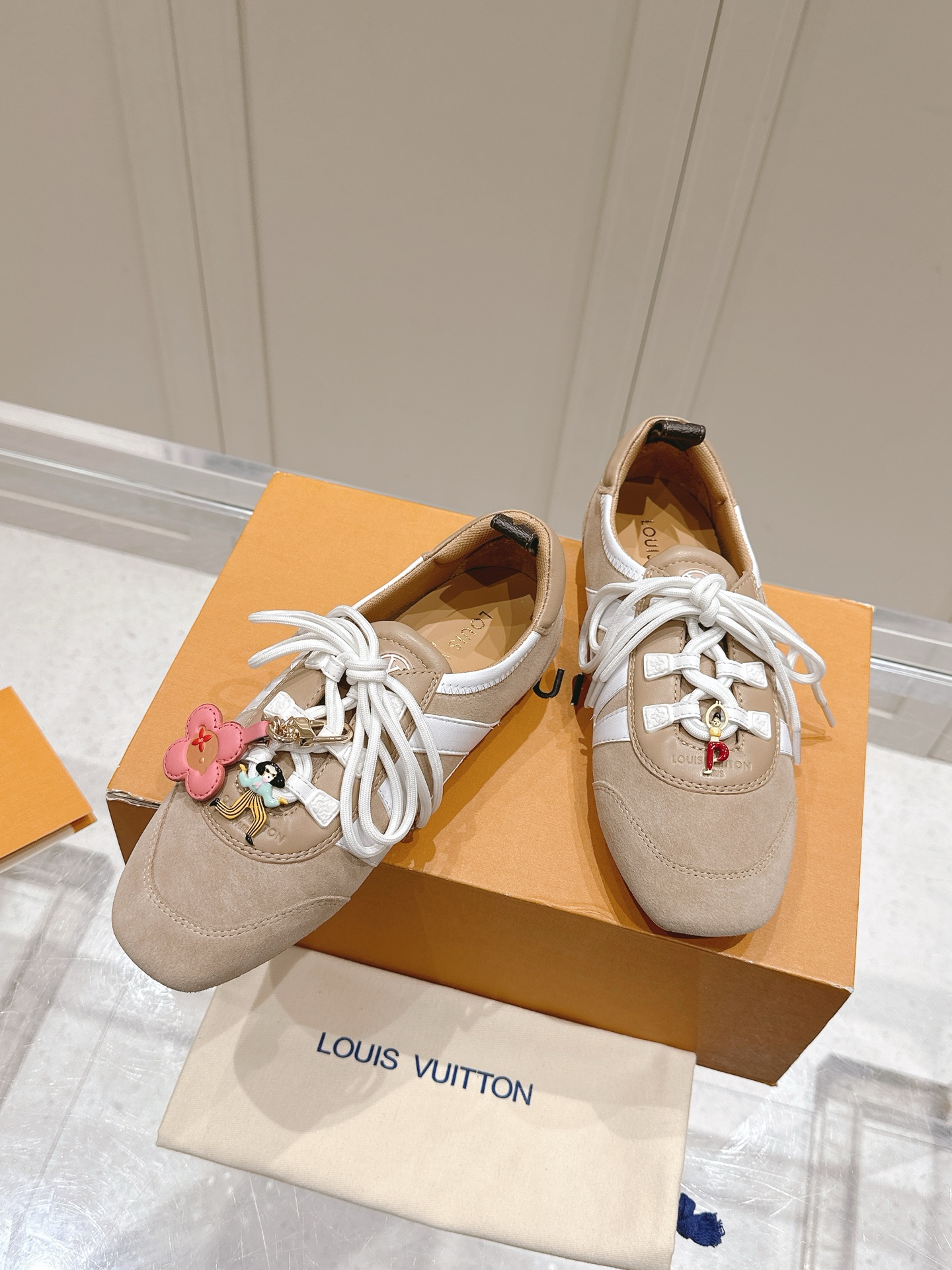 LV卡其色芭蕾運動鞋 一比一復刻舒適女款鞋 Sneakerina系列