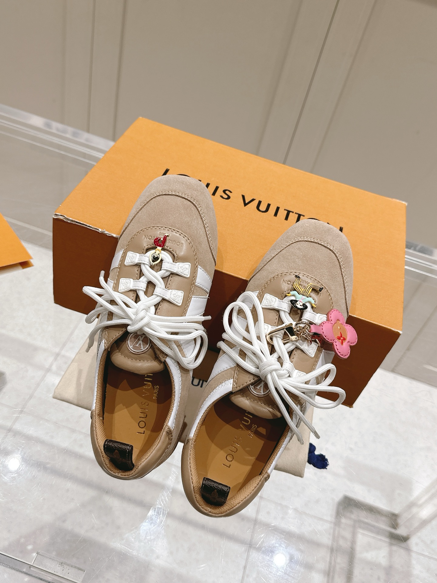 LV卡其色芭蕾運動鞋 一比一復刻舒適女款鞋 Sneakerina系列