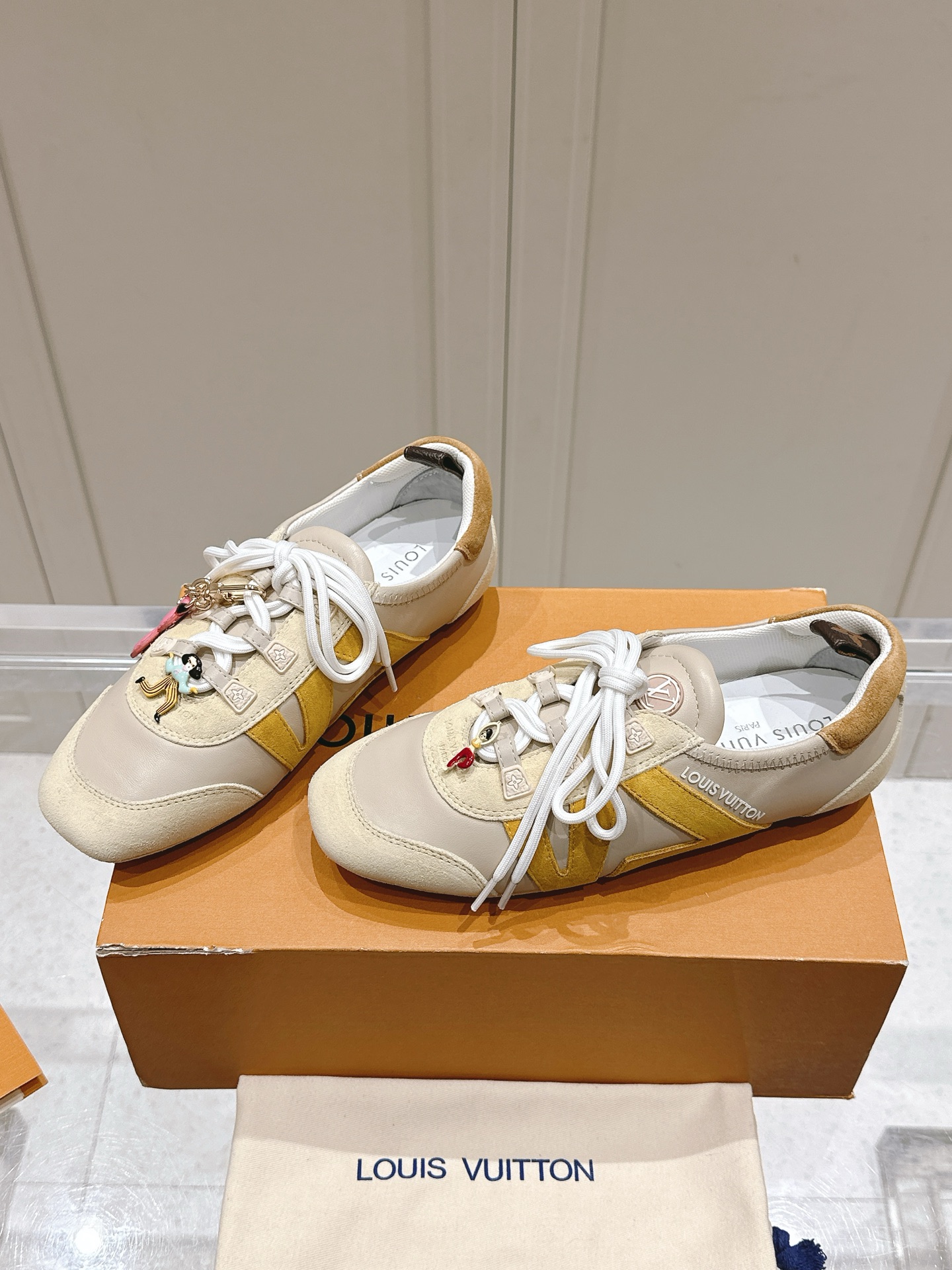 LV亮眼黃色芭蕾運動鞋 原單等級 女鞋春夏推薦 Sneakerina｜歐美奢侈品精品推薦