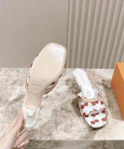 LV一比一高仿櫻桃白底高跟拖鞋 復刻可愛女鞋推薦款