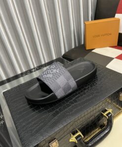 LV原單灰棋盤LOGO拖鞋A貨平底男鞋 防滑舒適設計推薦