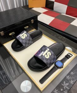 LV灰棋盤格Louis彩字拖鞋高仿男鞋 A貨撞色設計潮流款