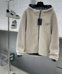 LV高仿雙面穿設計外套 時尚機能雙風格實搭款