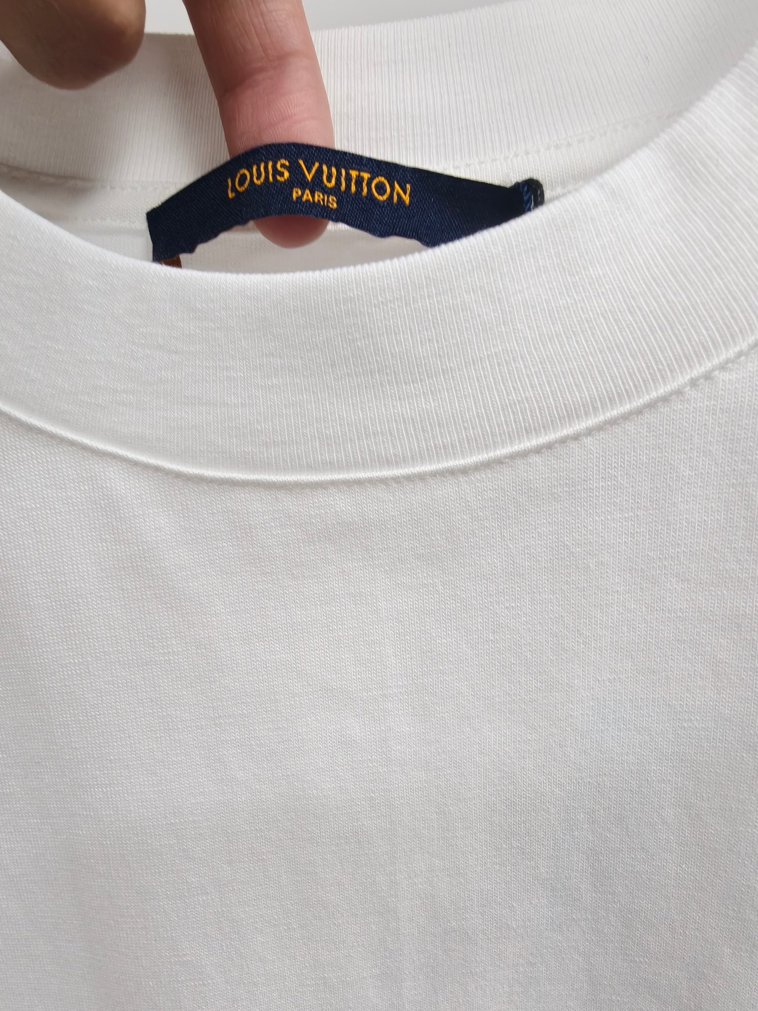 LV高仿純色短袖T恤 百搭簡約潮流必備｜歐美奢侈品精品推薦