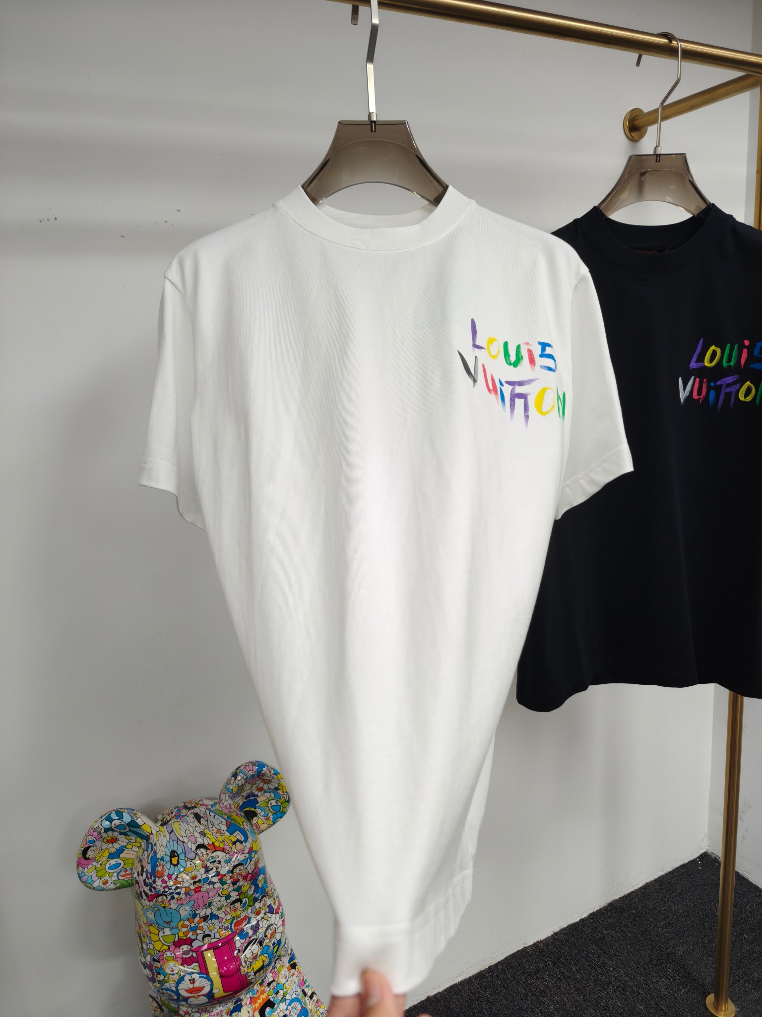 LV高仿純色短袖T恤 百搭簡約潮流必備|超A仿原單精品圖片 12 LV高仿純色短袖T恤 百搭簡約潮流必備|歐美奢侈品精品推薦