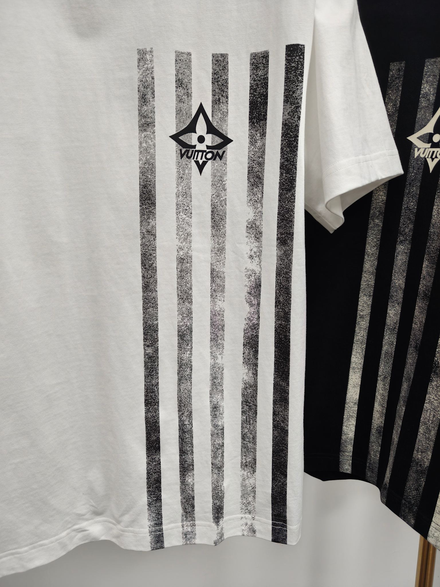 LV高仿圓領印花短袖T恤 潮流街頭百搭人氣款｜歐美奢侈品精品推薦