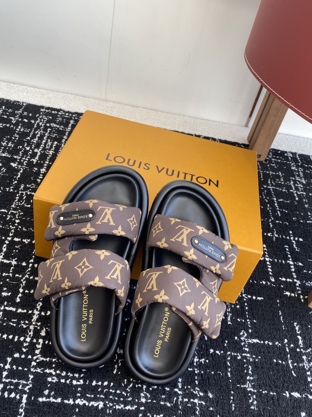 LV涼鞋 高仿棕色Monogram雙帶拖鞋 厚底休閒原單款｜歐美奢侈品精品推薦
