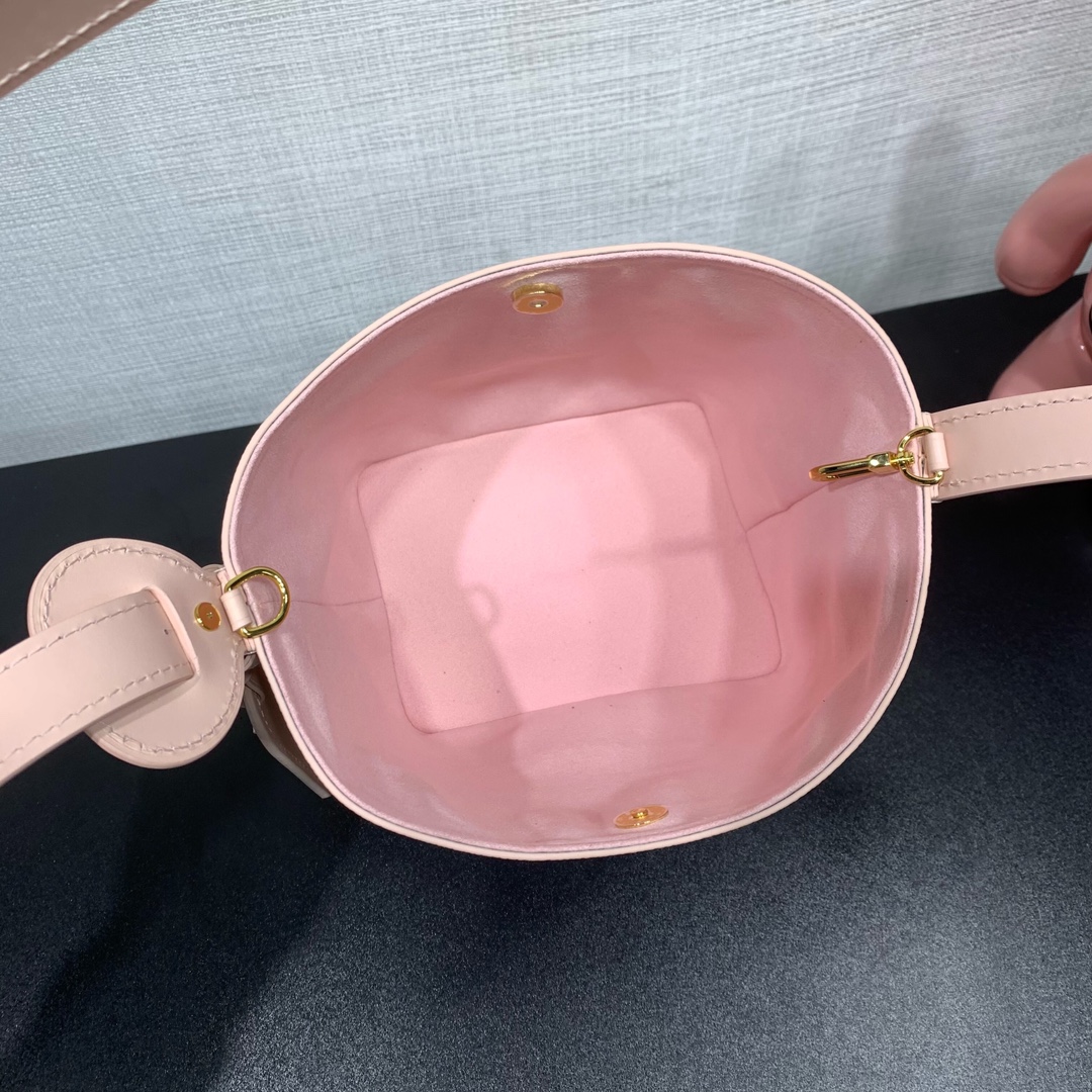 LV一比一粉色水桶包附卡包 奶油粉Monogram肩背包｜歐美奢侈品精品推薦