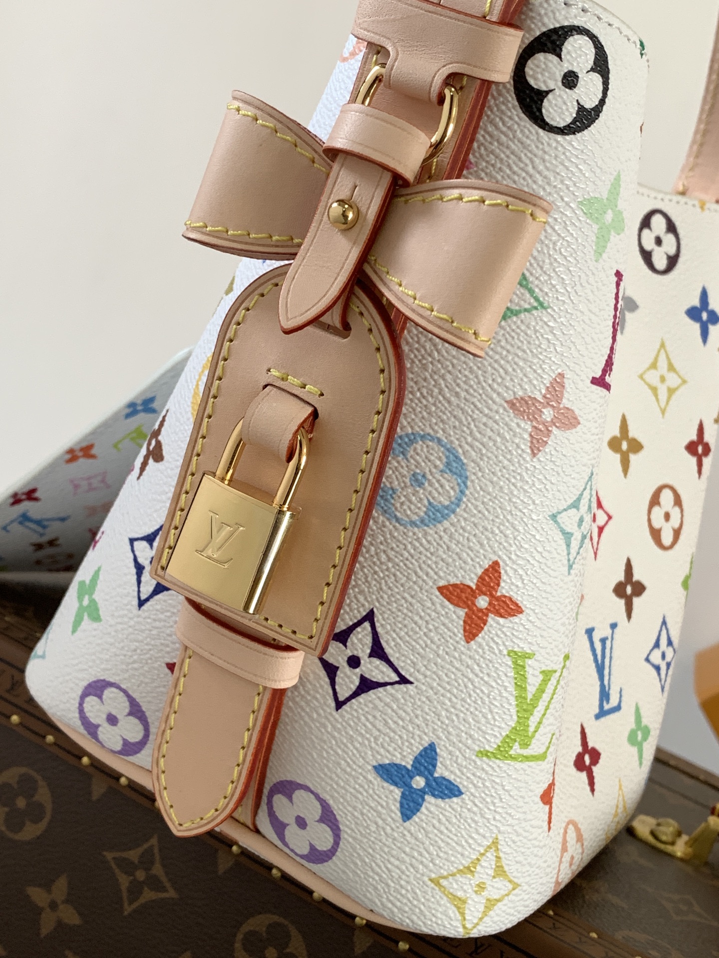 LV精品仿製M13089多彩小包復刻經典彩色Monogram設計款｜歐美奢侈品精品推薦
