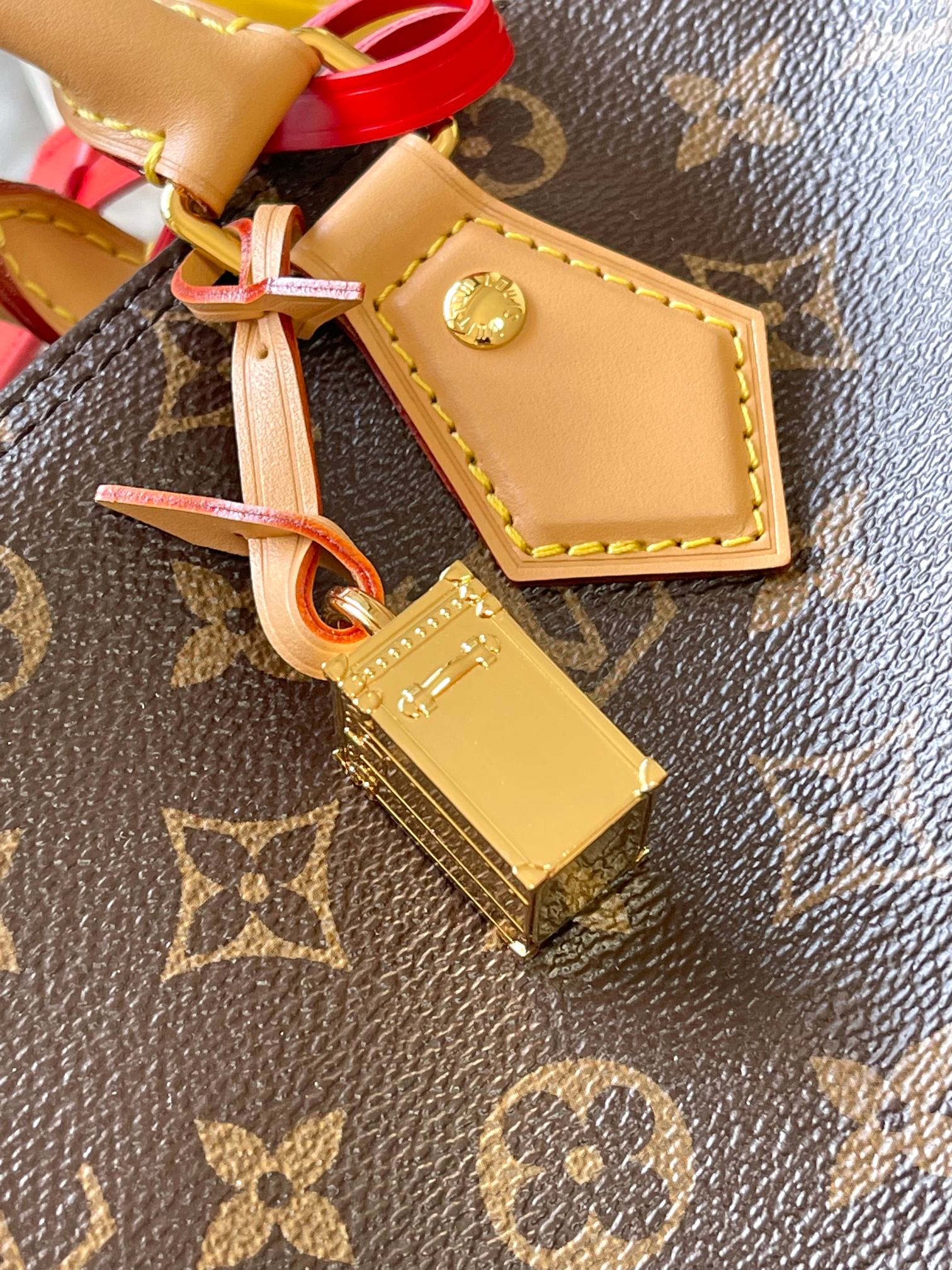 LV高仿M11945波士頓包Speedy 30老花設計旅行肩背手提兩用款｜歐美奢侈品精品推薦