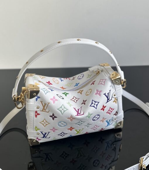 LV高仿彩色Monogram白底曲線造型手袋金屬包角獨特推薦款
