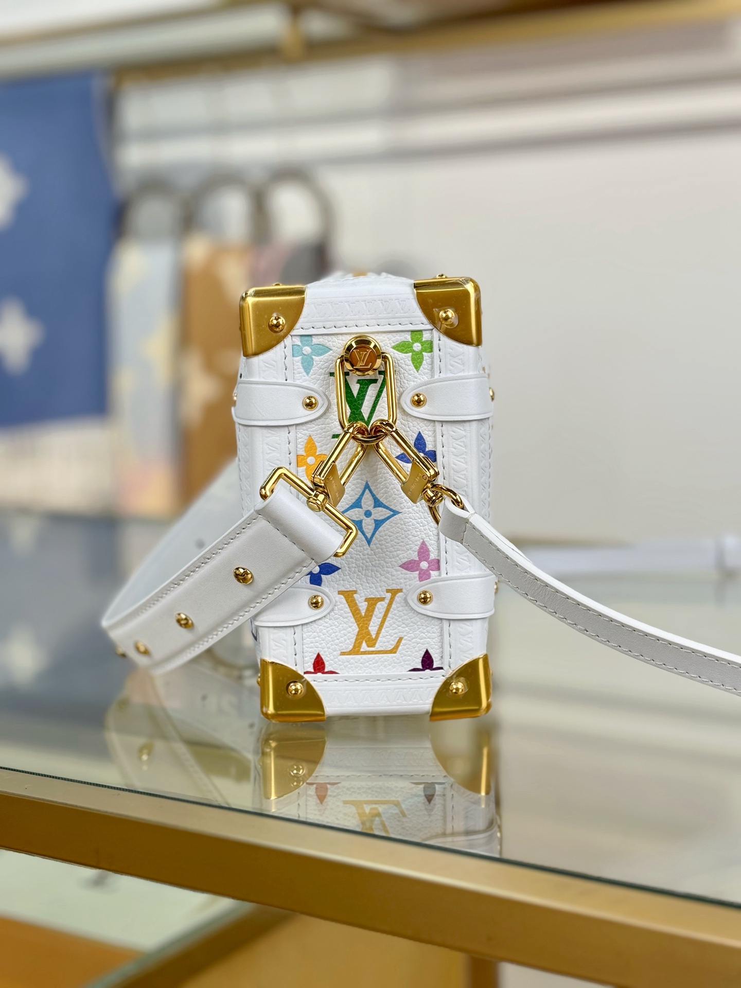 LV高仿M14046彩色Monogram箱型包白底Petite Malle精品推薦｜歐美奢侈品精品推薦