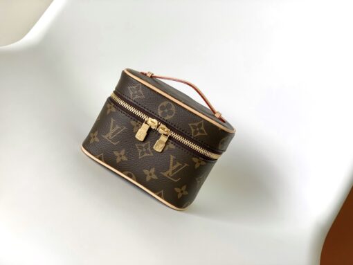 LV原單M44936化妝箱手提包Monogram老花金扣優雅百搭款