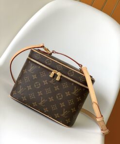 LV A貨M42265 Nice Nano化妝箱斜背包Monogram老花時尚推薦