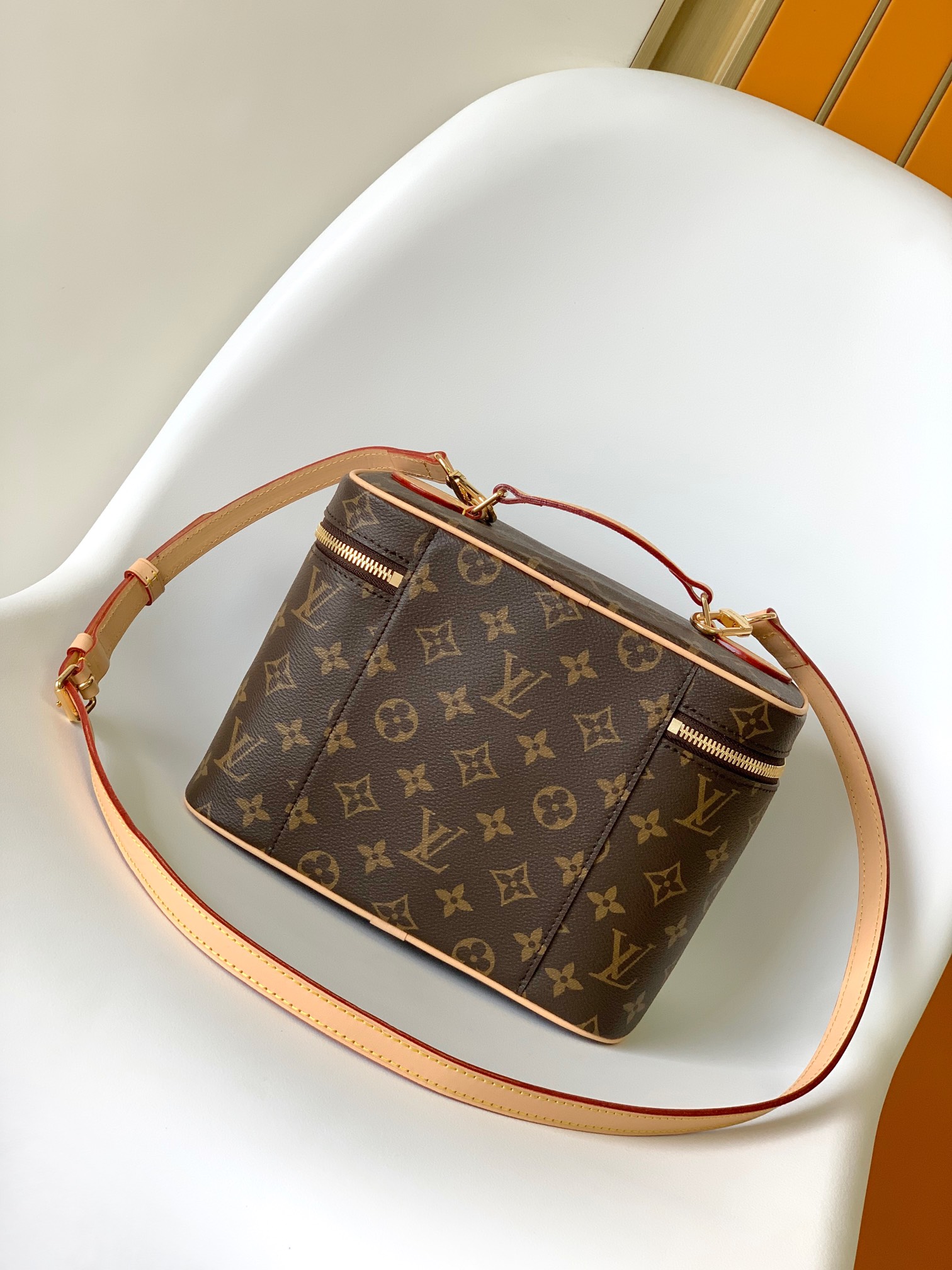 LV A貨M42265 Nice Nano化妝箱斜背包Monogram老花時尚推薦｜歐美奢侈品精品推薦