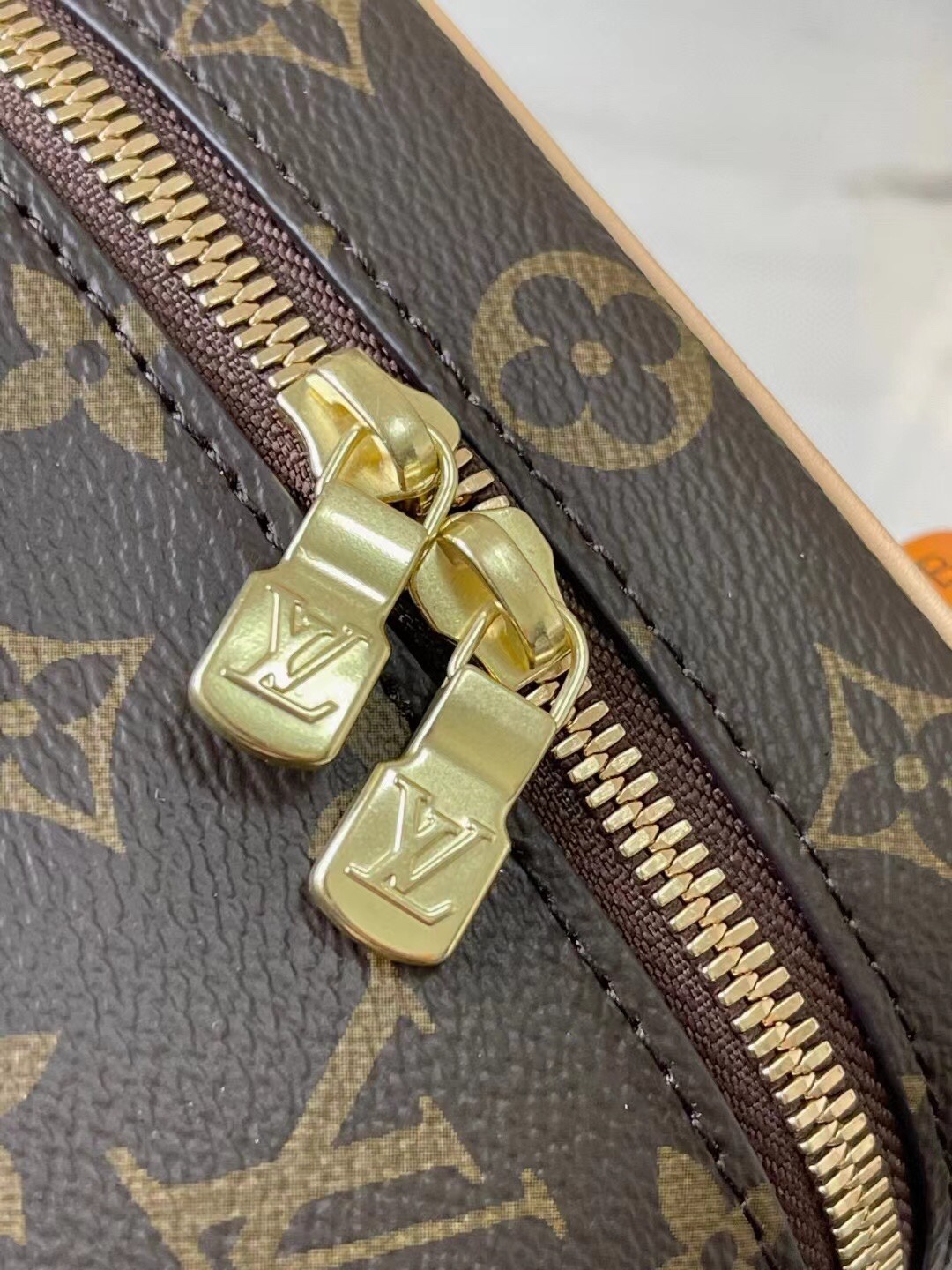LV A貨M42265 Nice Nano化妝箱斜背包Monogram老花時尚推薦｜歐美奢侈品精品推薦