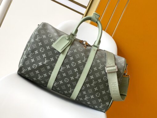 LV高仿M11718 Keepall 50綠色Monogram旅行袋寬帶設計推薦款