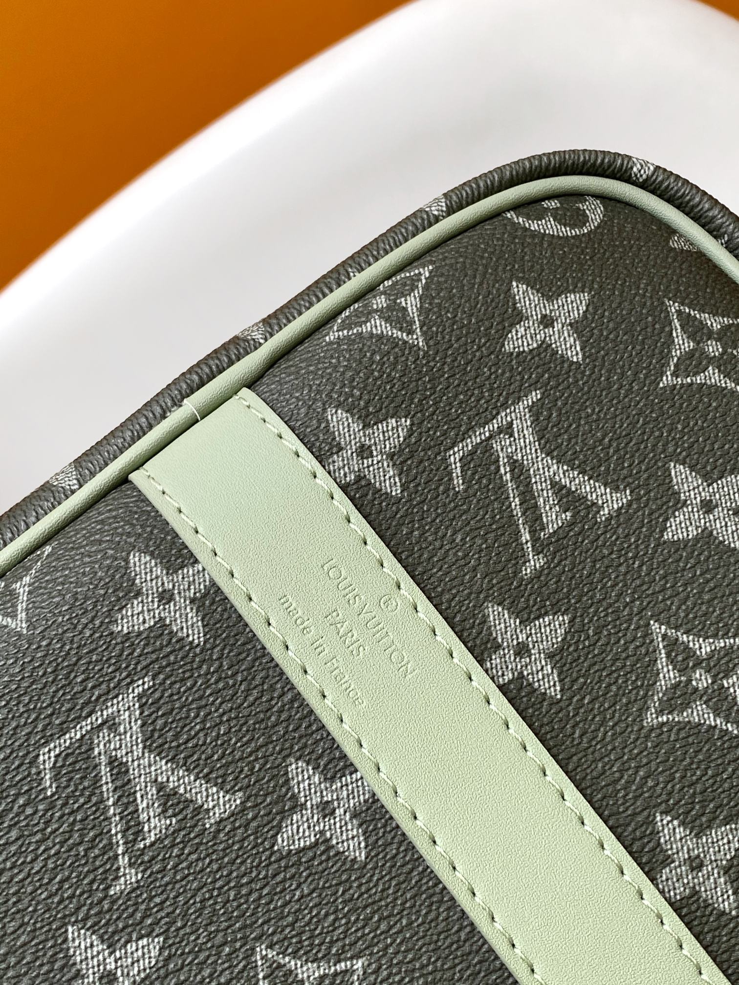 LV高仿M11718 Keepall 50綠色Monogram旅行袋寬帶設計推薦款｜歐美奢侈品精品推薦