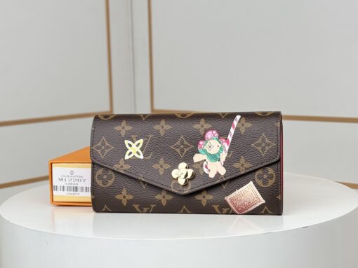 LV一比一M12207 Sarah長夾Monogram可愛插畫圖案高人氣推薦款