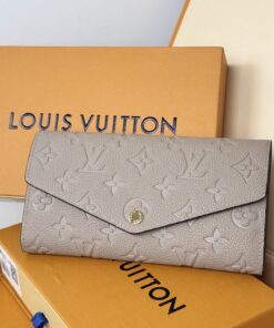 LV A貨M82256 Sarah長夾淡灰色壓紋Monogram小牛皮優雅通勤推薦