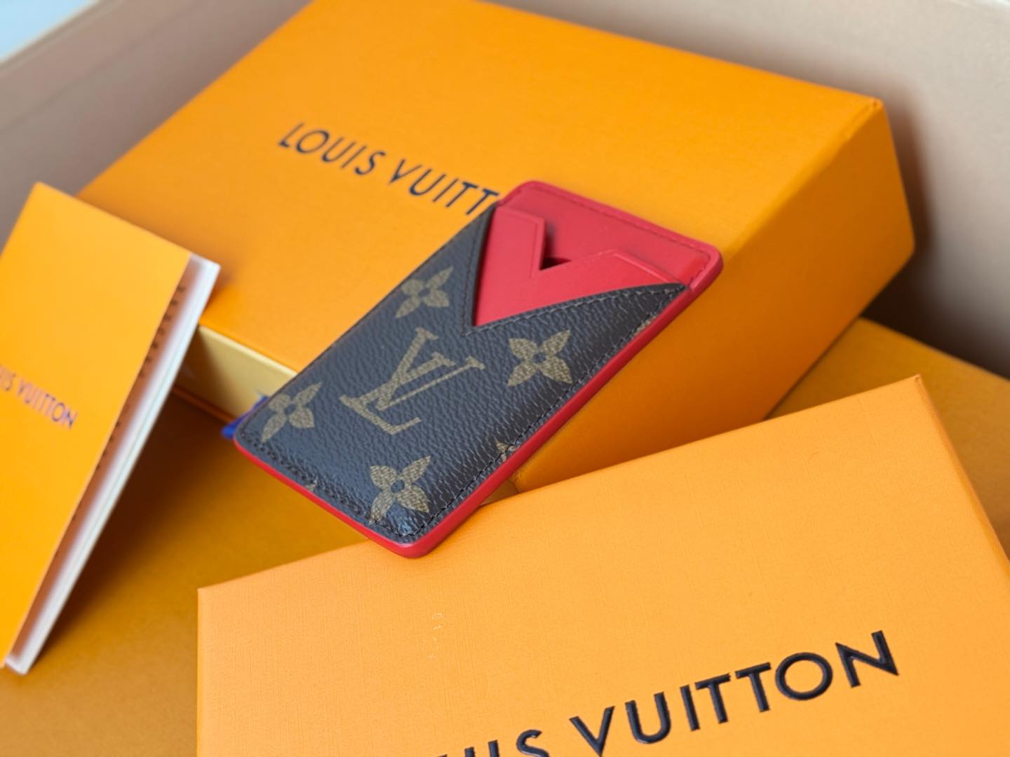 LV精品仿製M12856粉紅拼Monogram卡夾名片夾時尚小皮件推薦款｜歐美奢侈品精品推薦