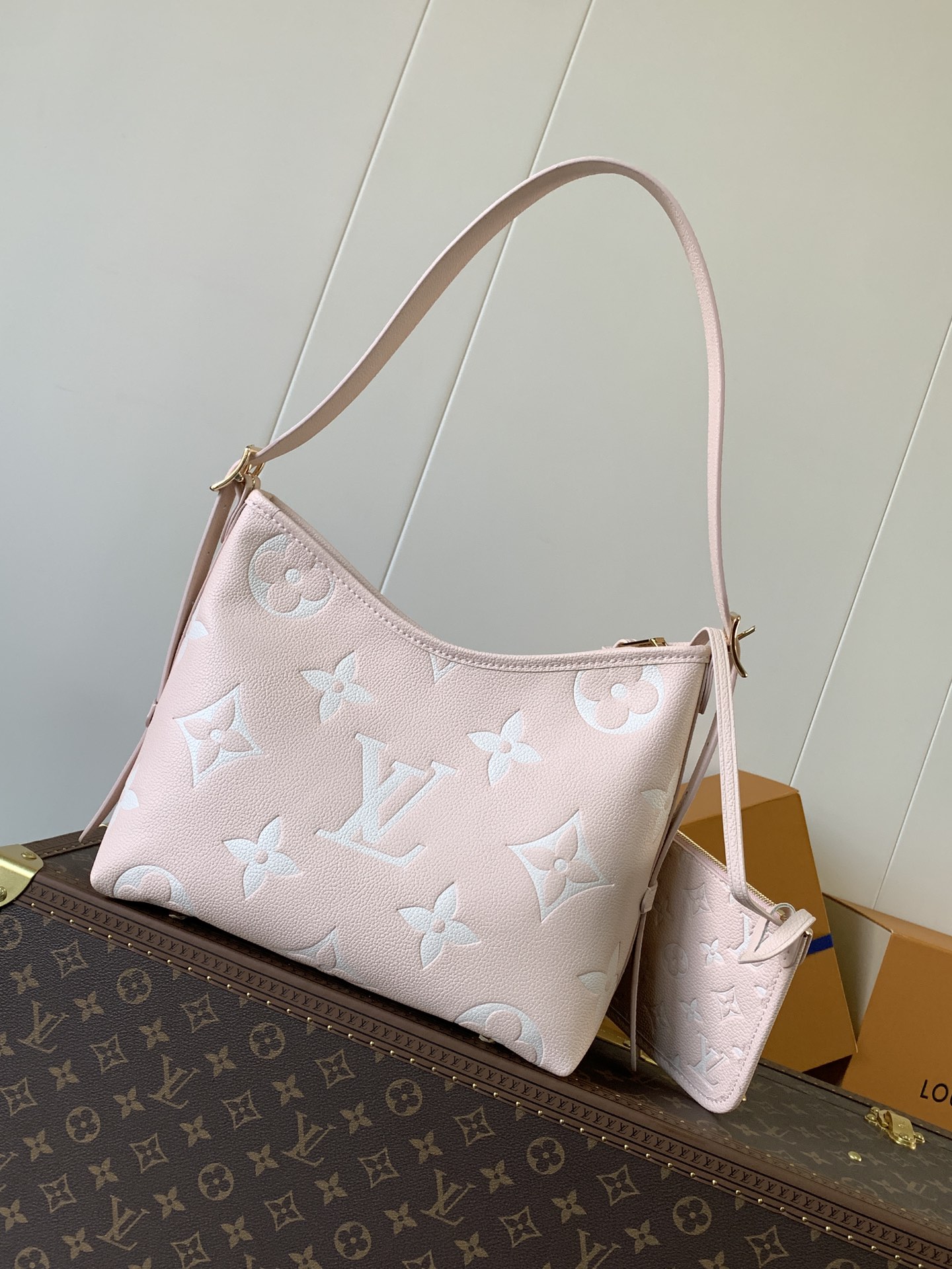 LV 高仿粉色Monogram肩背包優雅甜美風格推薦｜歐美奢侈品精品推薦