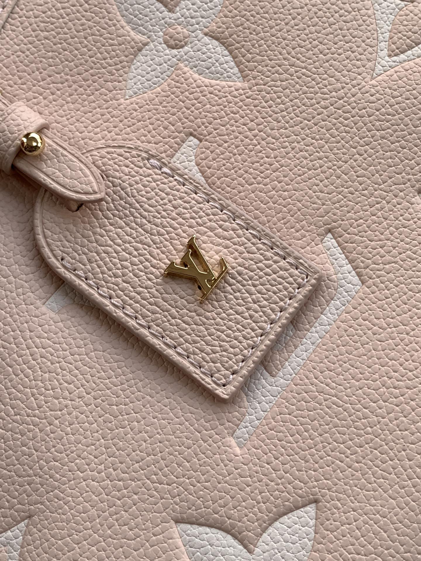 LV 高仿粉色Monogram肩背包優雅甜美風格推薦｜歐美奢侈品精品推薦
