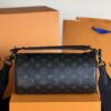 LV 高仿Monogram Eclipse圓筒斜背包 M46796潮流必備款｜歐美奢侈品精品推薦