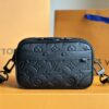 LV 高仿黑色壓紋牛皮相機包 M82544質感實用百搭款｜歐美奢侈品精品推薦