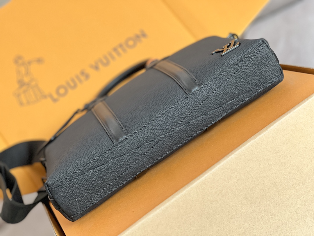 LV A貨黑色全皮手提斜背包 M59159質感通勤推薦款｜歐美奢侈品精品推薦