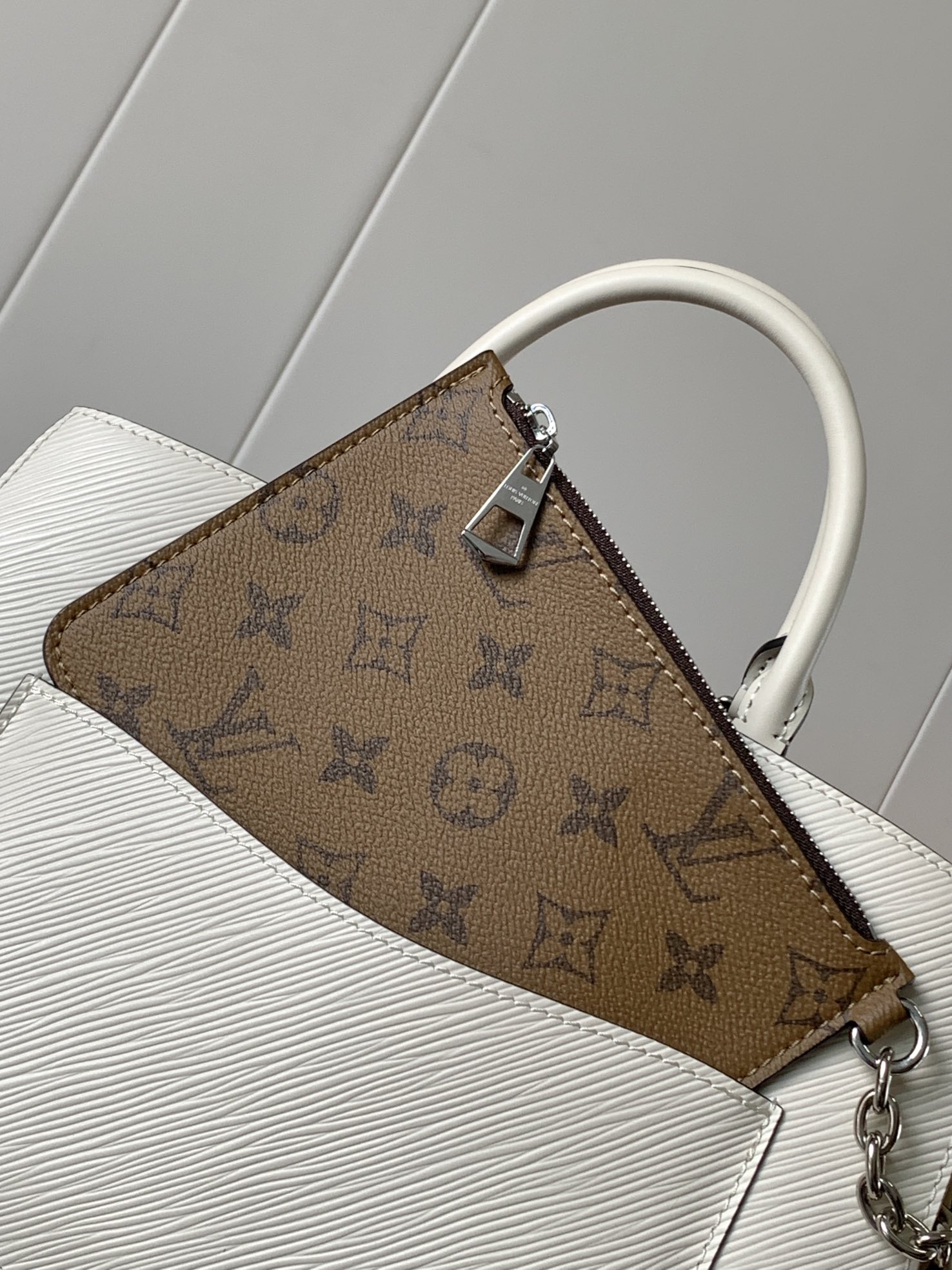 LV 一比一Epi白色壓紋拼Monogram內裡托特包百搭通勤優雅推薦款｜歐美奢侈品精品推薦