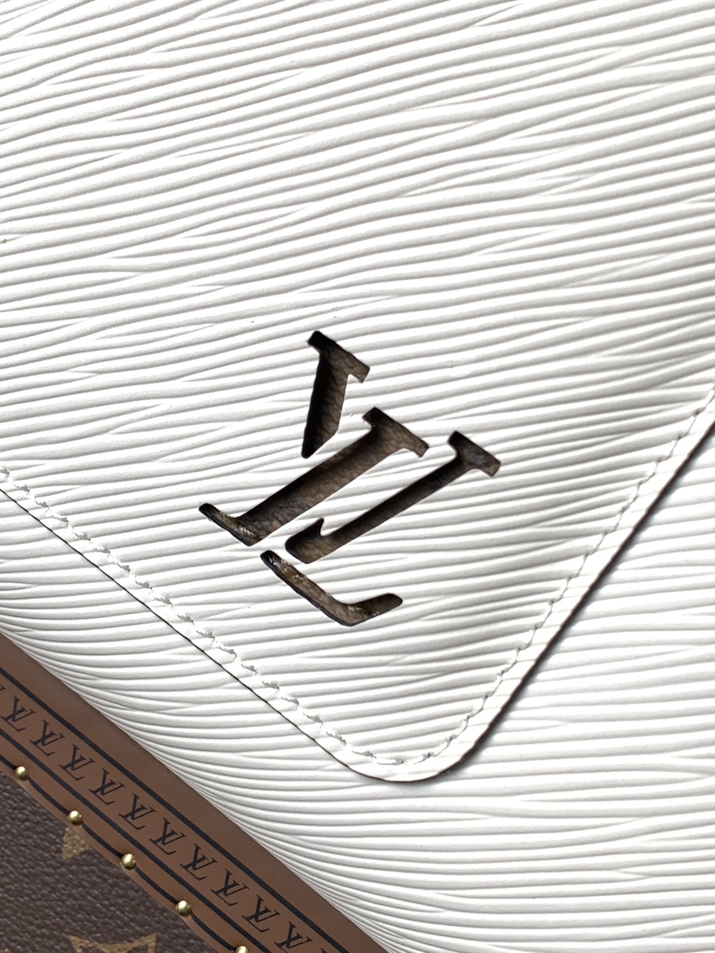 LV 一比一Epi白色壓紋拼Monogram內裡托特包百搭通勤優雅推薦款｜歐美奢侈品精品推薦